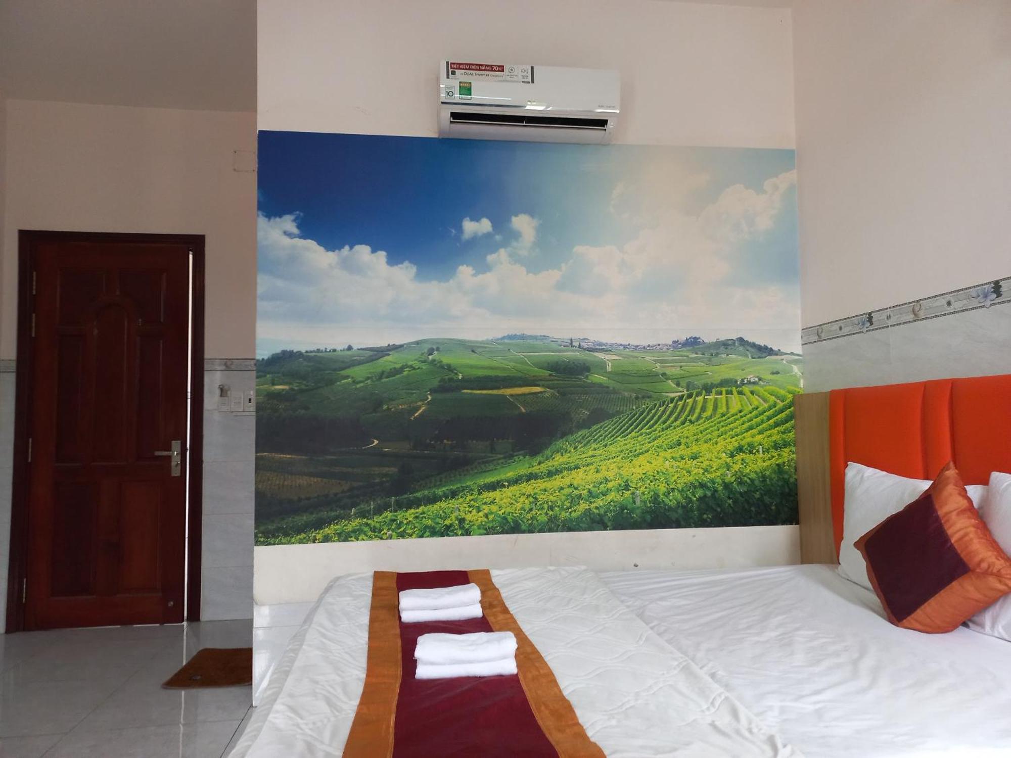 Hotel Khach San Nguyen Trung à Hô Chi Minh-Ville Extérieur photo