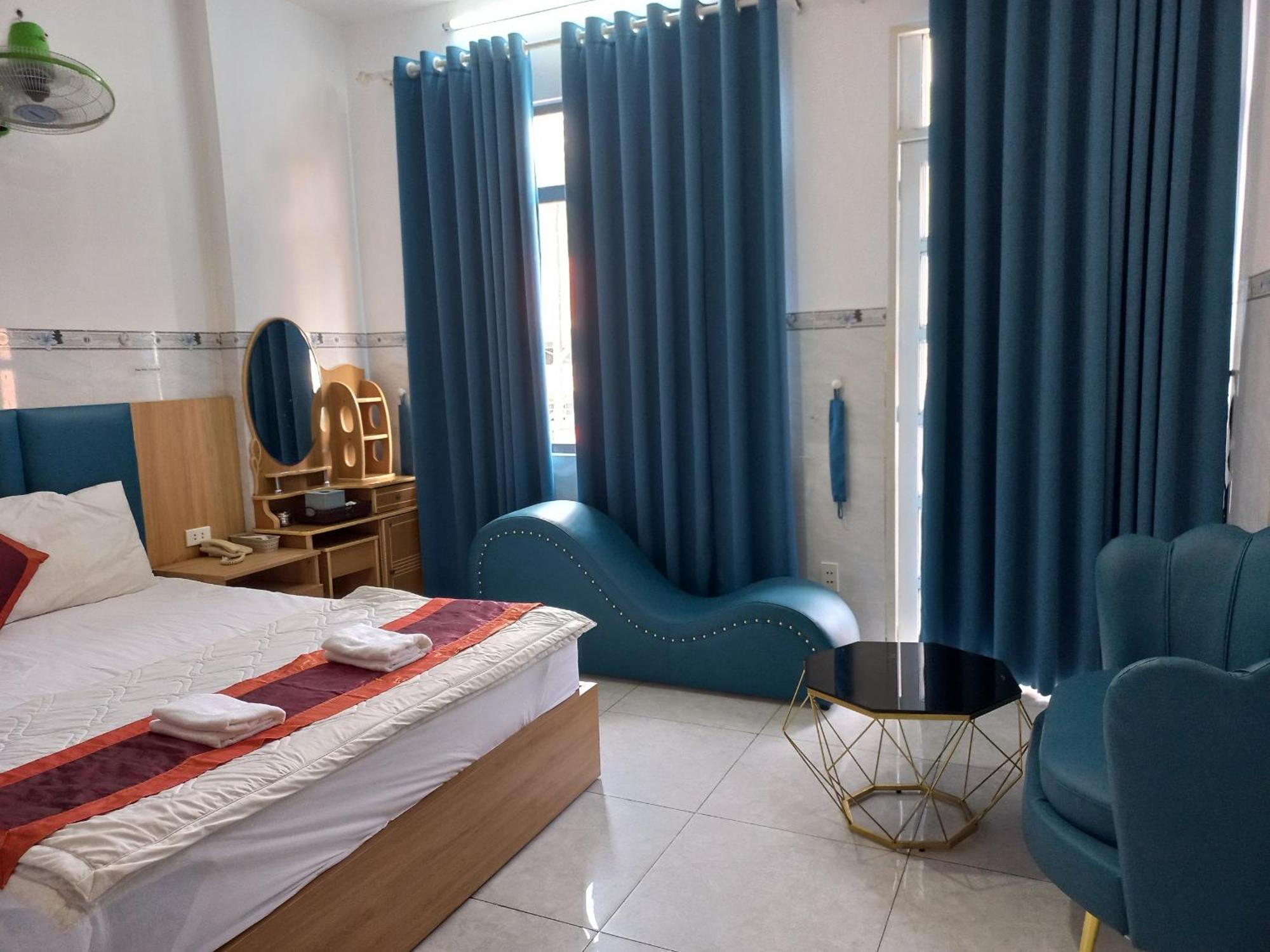 Hotel Khach San Nguyen Trung à Hô Chi Minh-Ville Extérieur photo