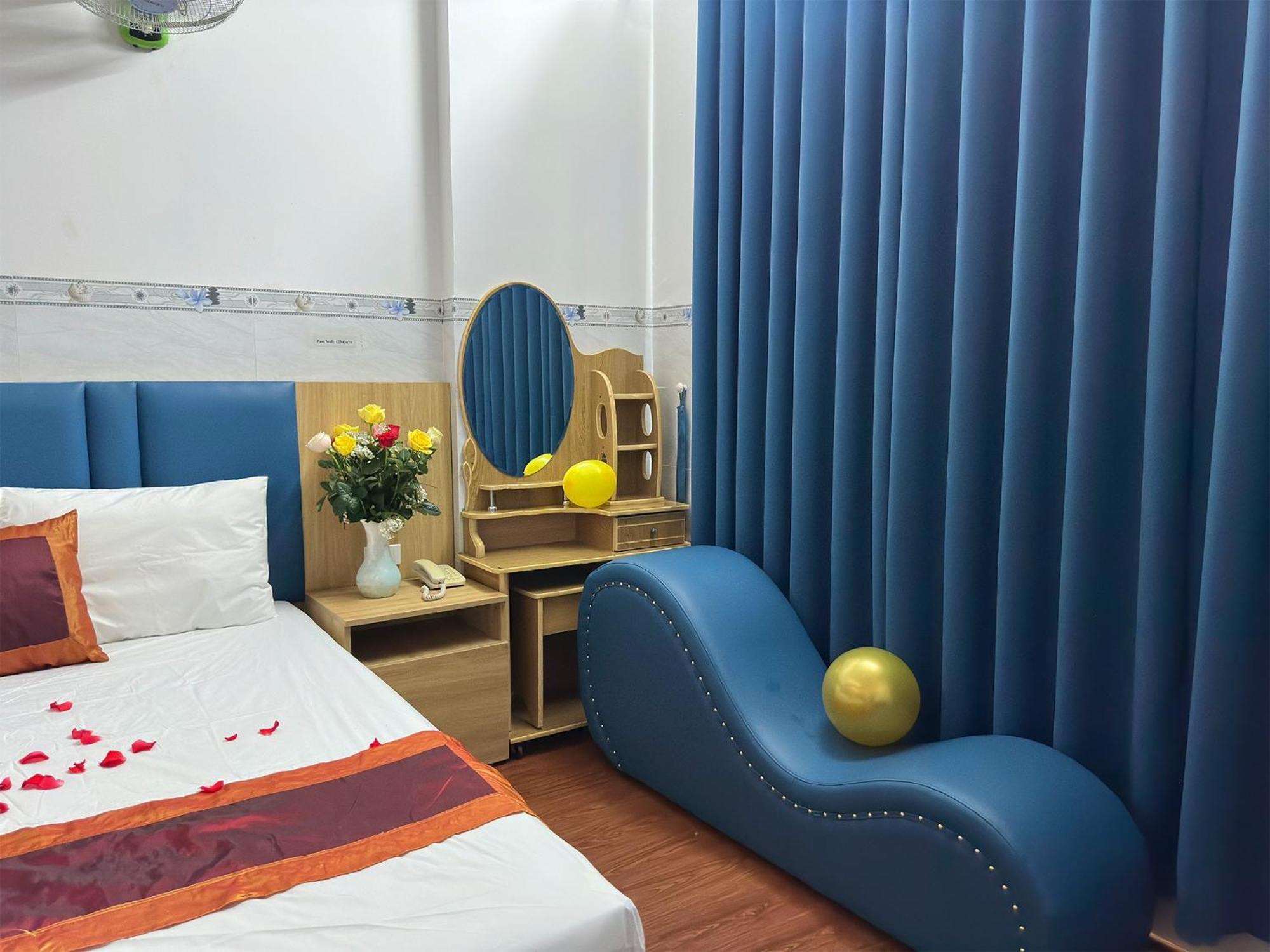 Hotel Khach San Nguyen Trung à Hô Chi Minh-Ville Extérieur photo