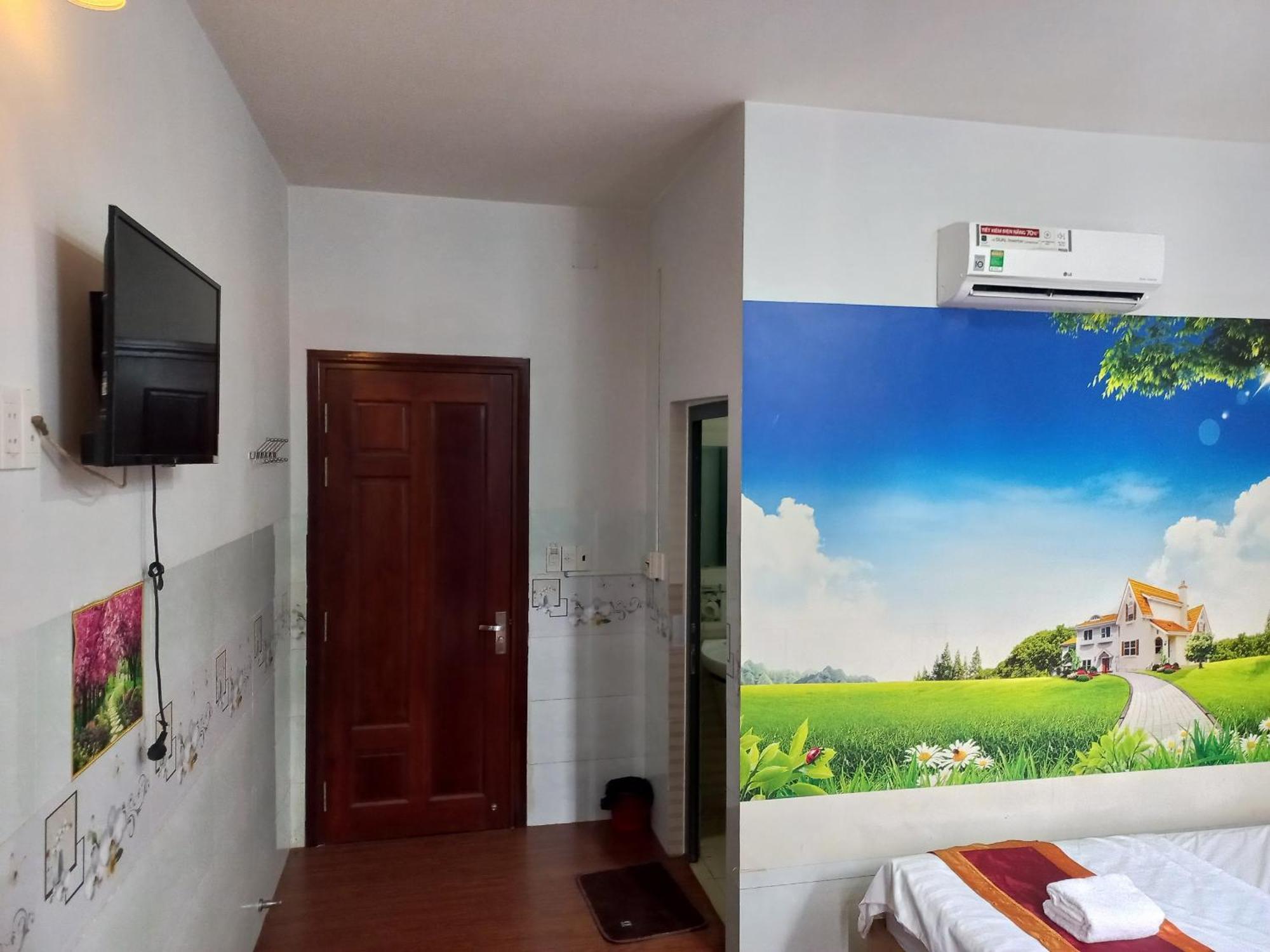 Hotel Khach San Nguyen Trung à Hô Chi Minh-Ville Extérieur photo