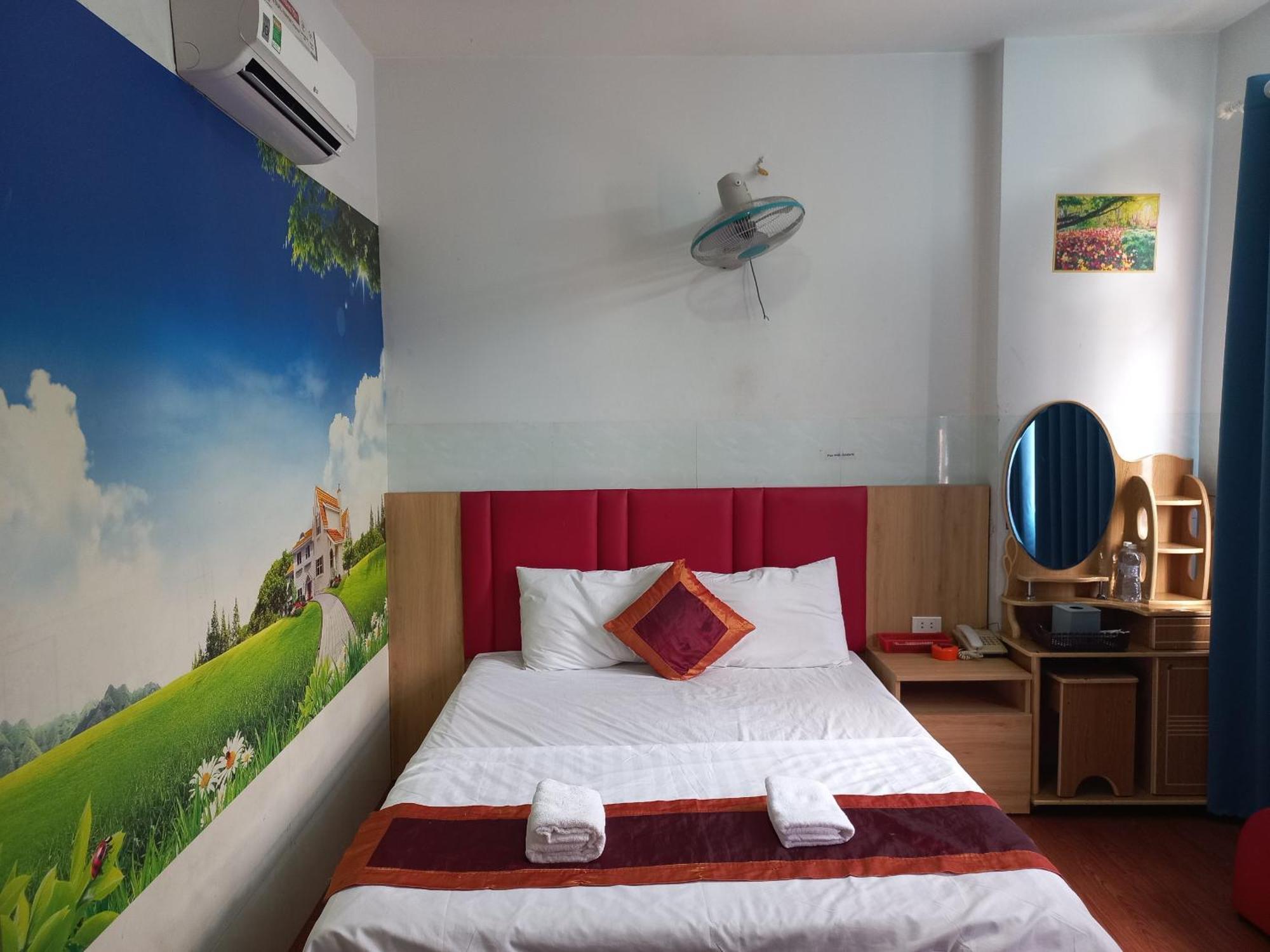 Hotel Khach San Nguyen Trung à Hô Chi Minh-Ville Extérieur photo
